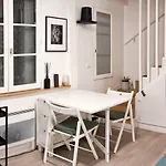 Duplex Apartment *